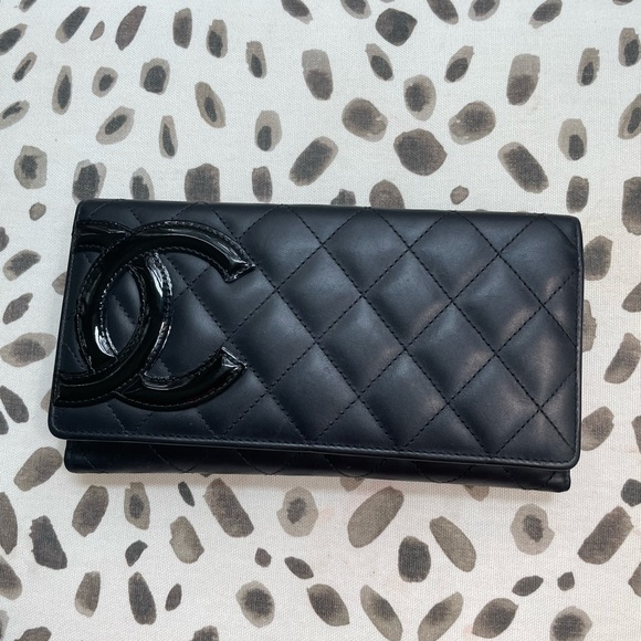 Black quilted Chanel Ligne wallet - Picture 10 of 11